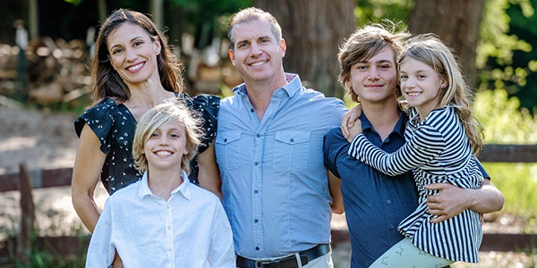 SMU Alumni Danielle and Michael Starkweather and their children